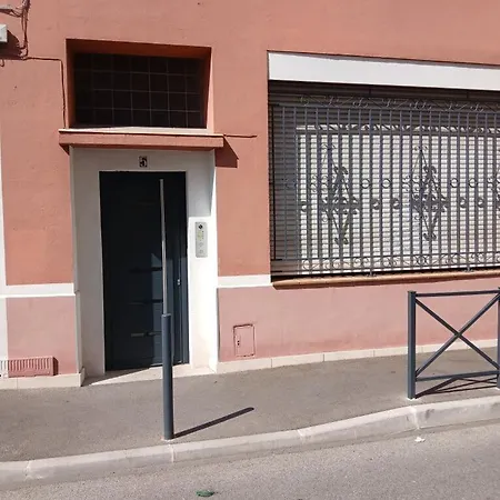 Entire In Saint-raphael *