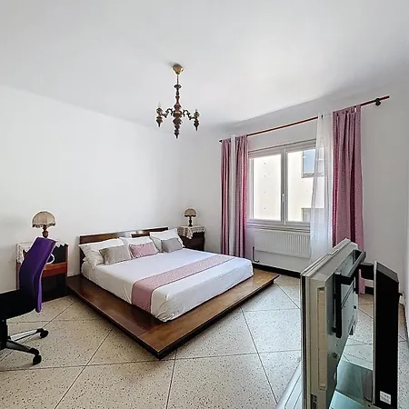 Entire In Saint-raphael Apartamento